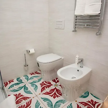 Delfini Trevi House