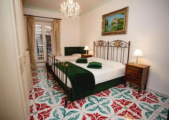Delfini Trevi House