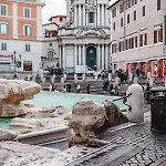 Delfini Trevi House