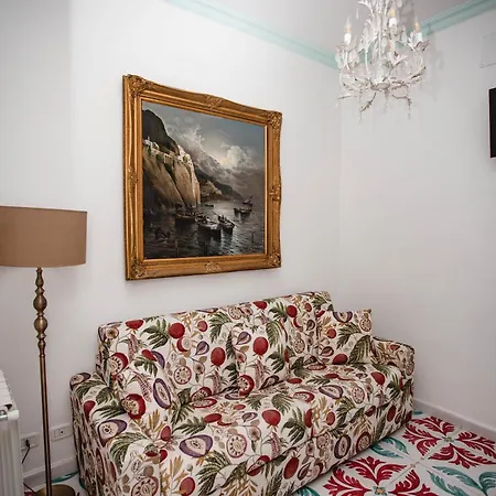 Delfini Trevi House 게스트하우스