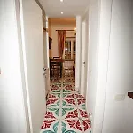 Delfini Trevi House 4*