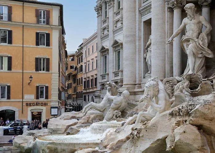 Delfini Trevi House 4*